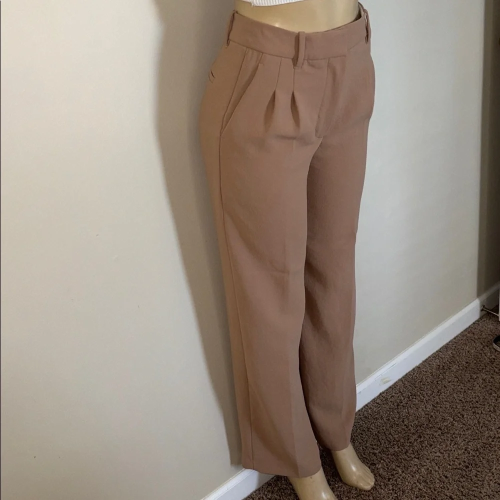 Aritzia The Effortless Pant size 4 - Picture 8 of 12